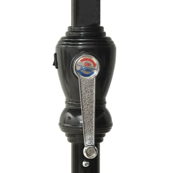 Umbrelă de soare cu LED-uri și panou solar - Livrare gratuită